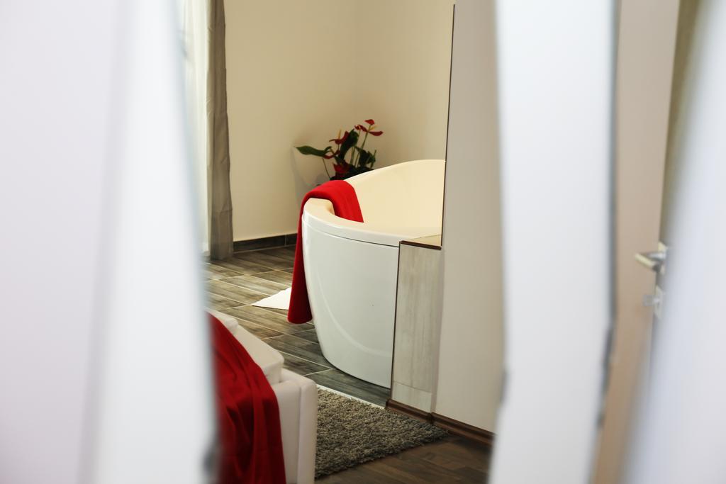 Velnoek Luxus Apartman Мако Екстер'єр фото